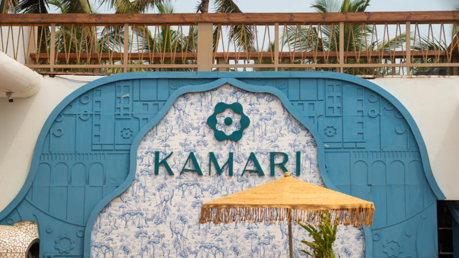 Kamari-Beachfront-in-North-Goa